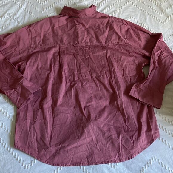 ✨5 for $15✨ A New Day Pink Button Down - Picture 5 of 5